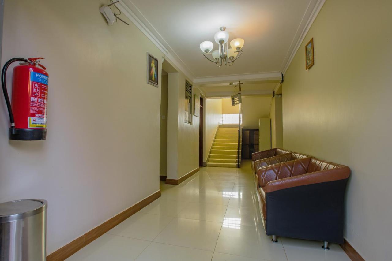 Santa Maria Hotel Энтеббе Экстерьер фото