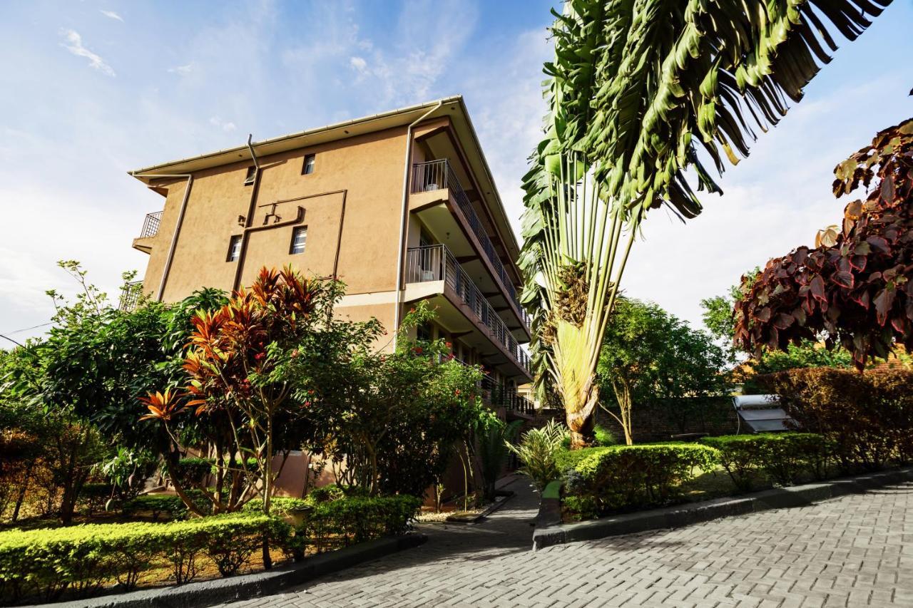 Santa Maria Hotel Энтеббе Экстерьер фото