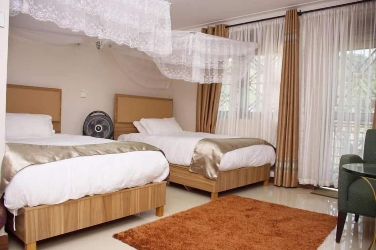 Santa Maria Hotel Энтеббе Экстерьер фото